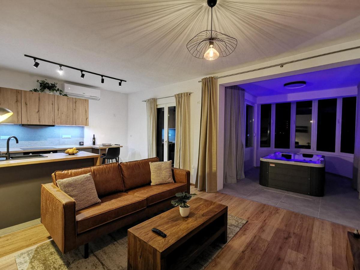 Viskovic Apartment *